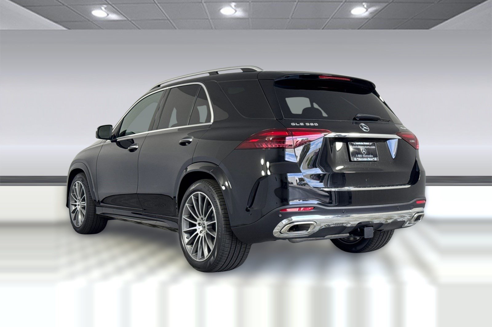 New 2026 Mercedes-Benz GLE 580 4MATIC image 3