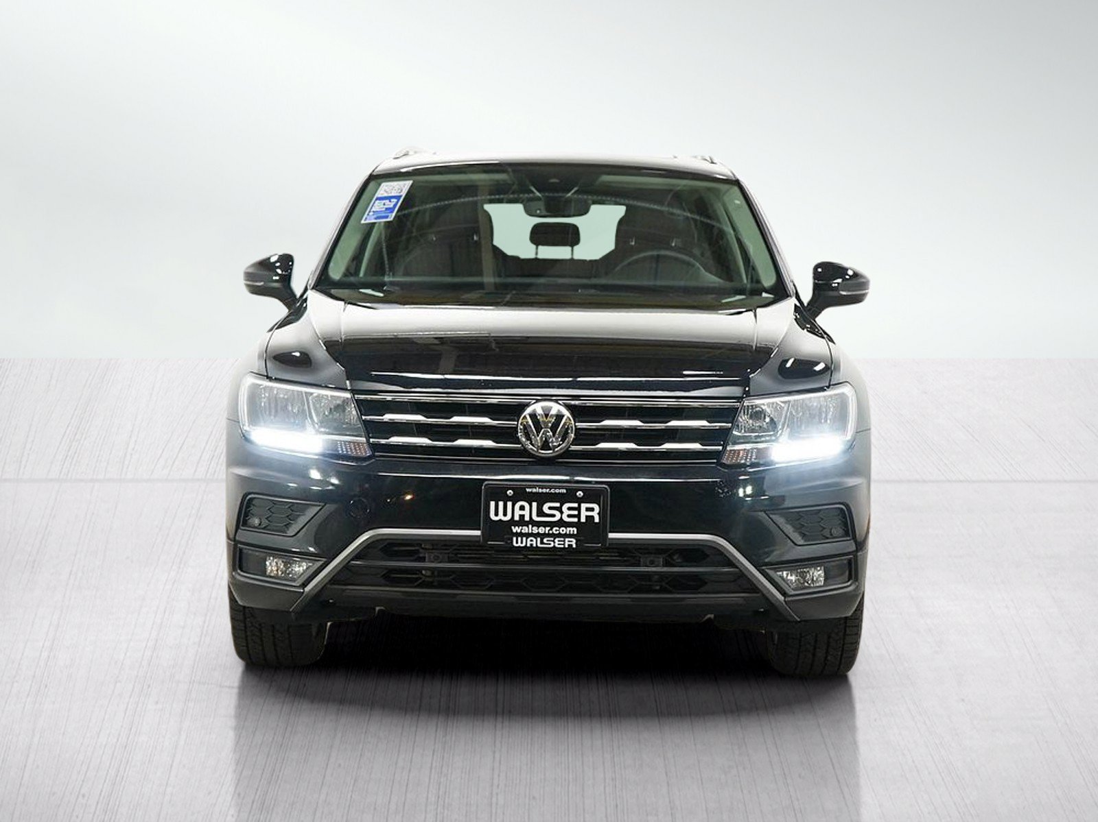 Used 2021 Volkswagen Tiguan SEL w/ 2-Row Tiguan MDO Package AWD/4WD image 8