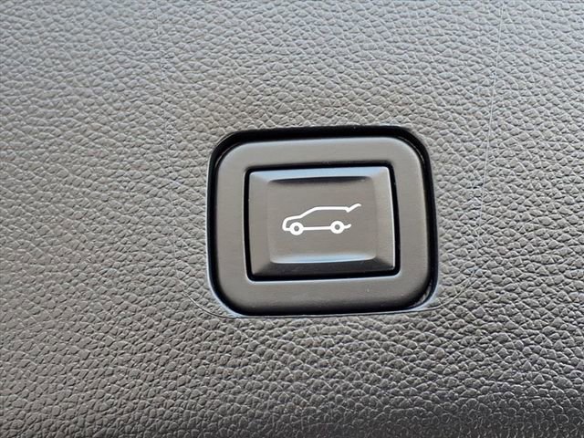 Certified 2023 Chevrolet Traverse LT image 8