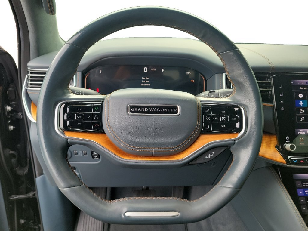 Used 2023 Jeep Grand Wagoneer Series II AWD/4WD image 12