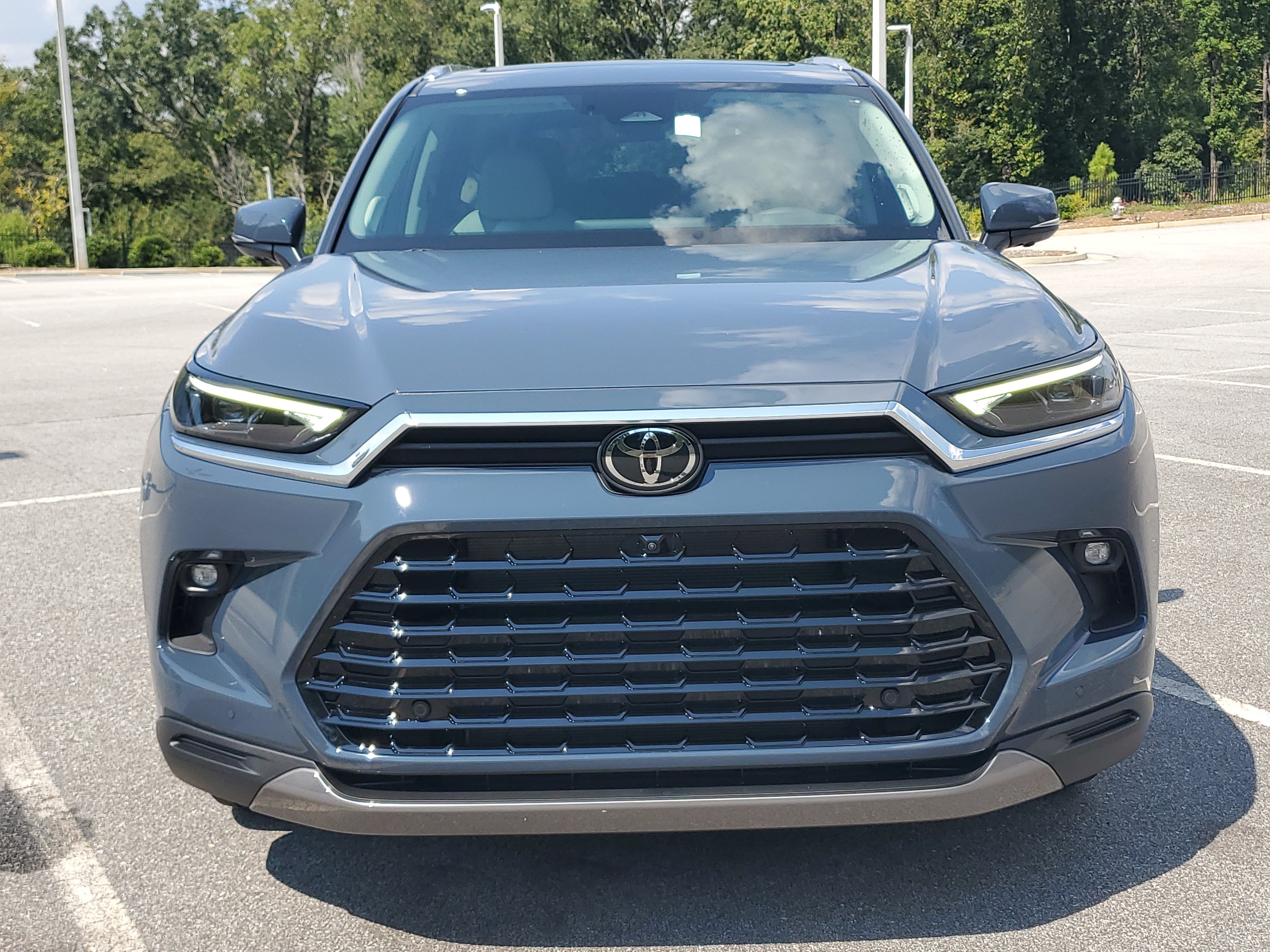 New 2026 Toyota Grand Highlander Limited image 2