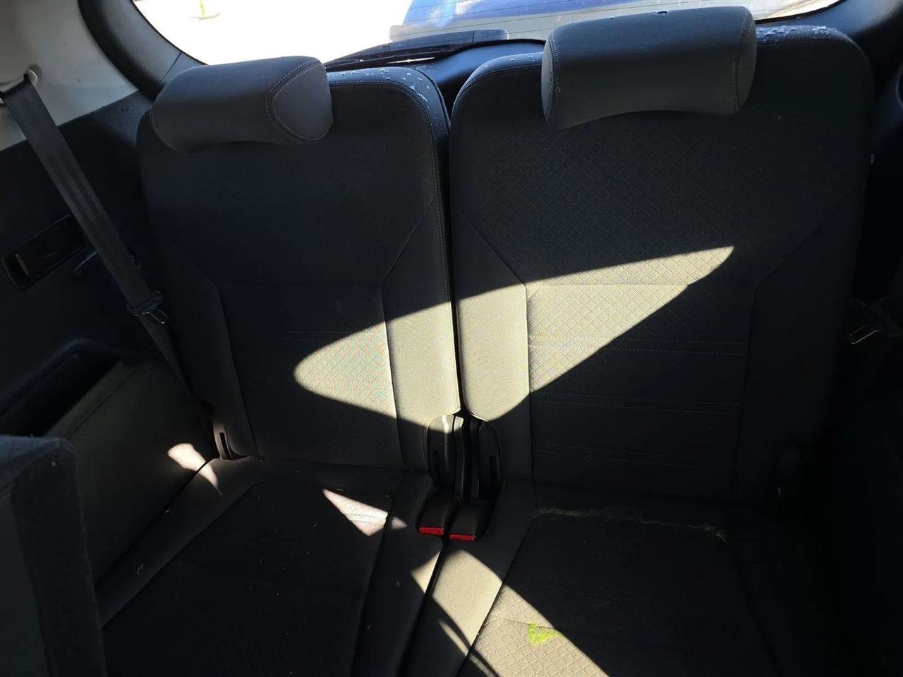 Used 2020 Kia Sorento LX image 19