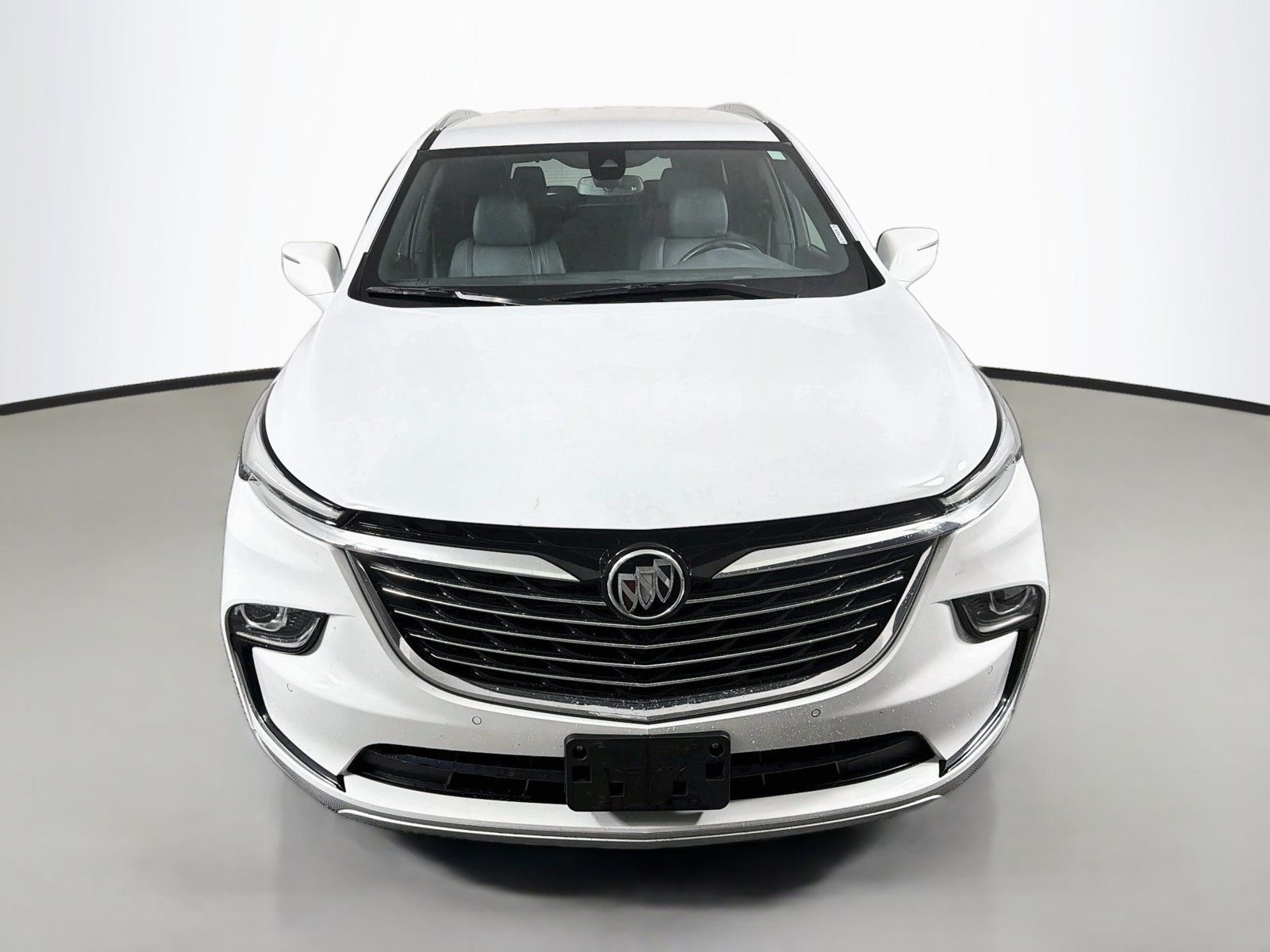 Used 2024 Buick Enclave Essence FWD image 2