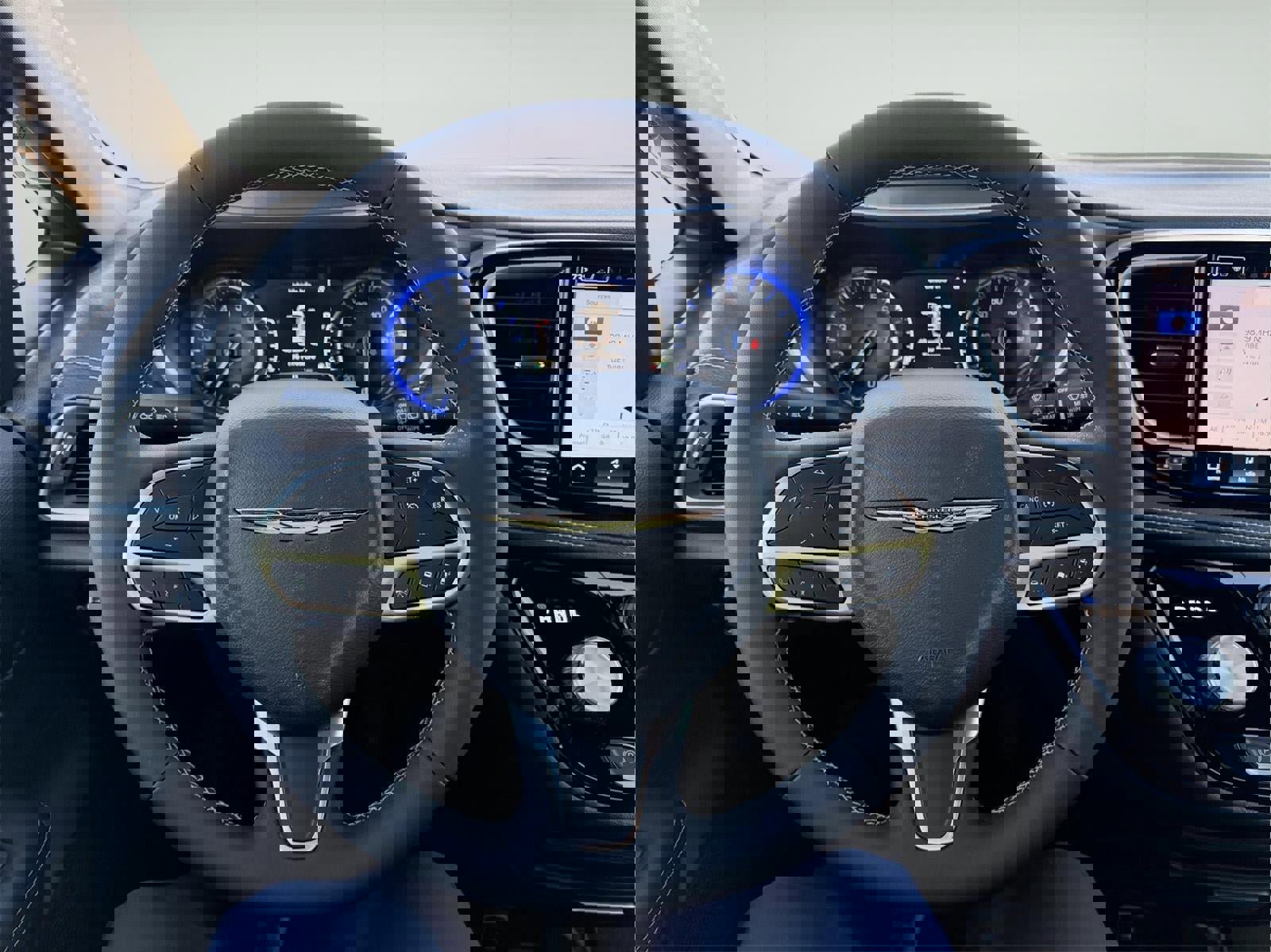 New 2026 Chrysler Pacifica Select image 13