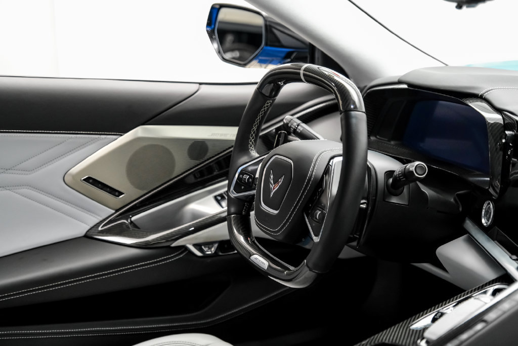 Used 2025 Chevrolet Corvette Z06 RWD image 24