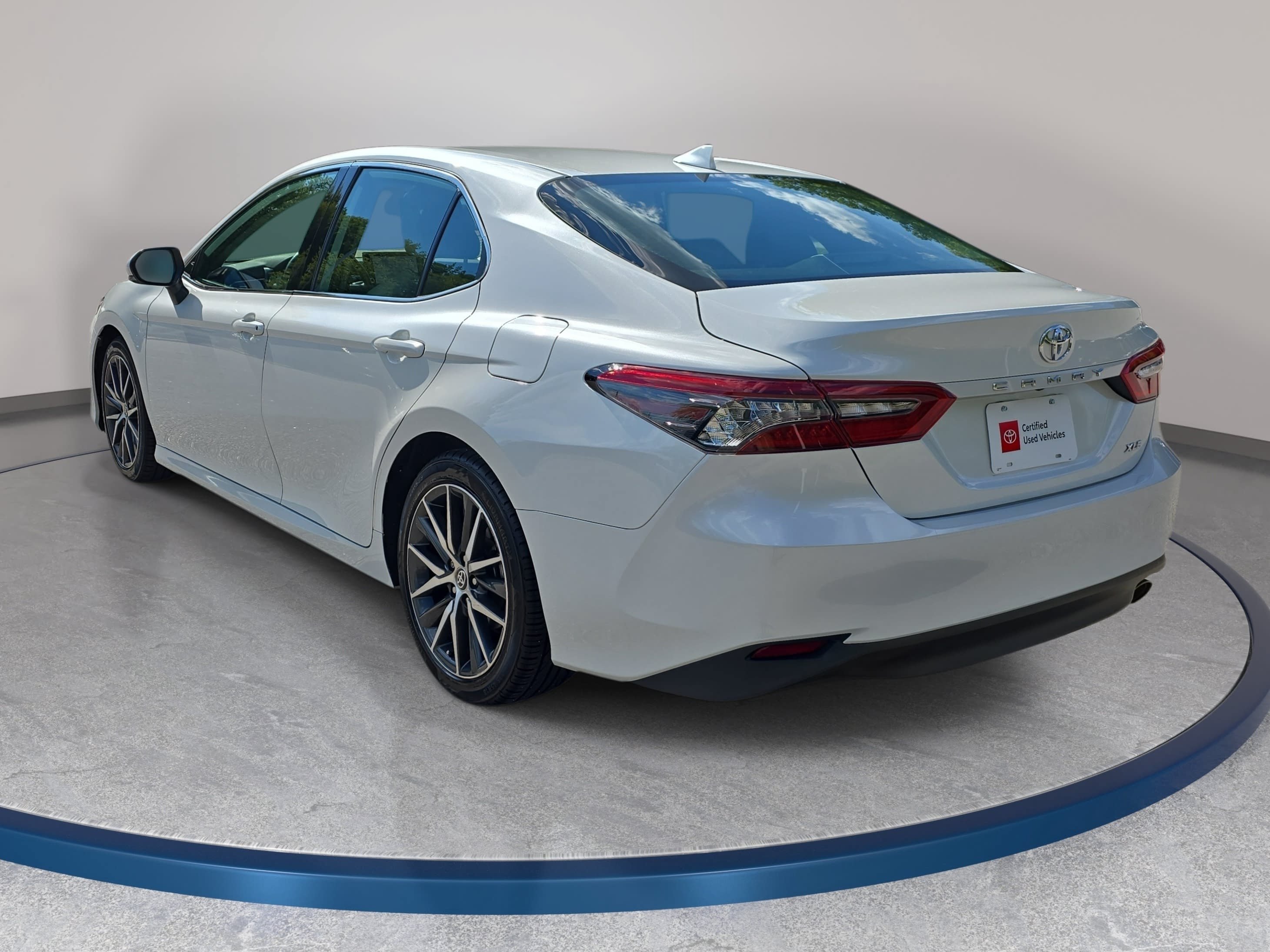 Certified 2023 Toyota Camry XLE FWD image 7