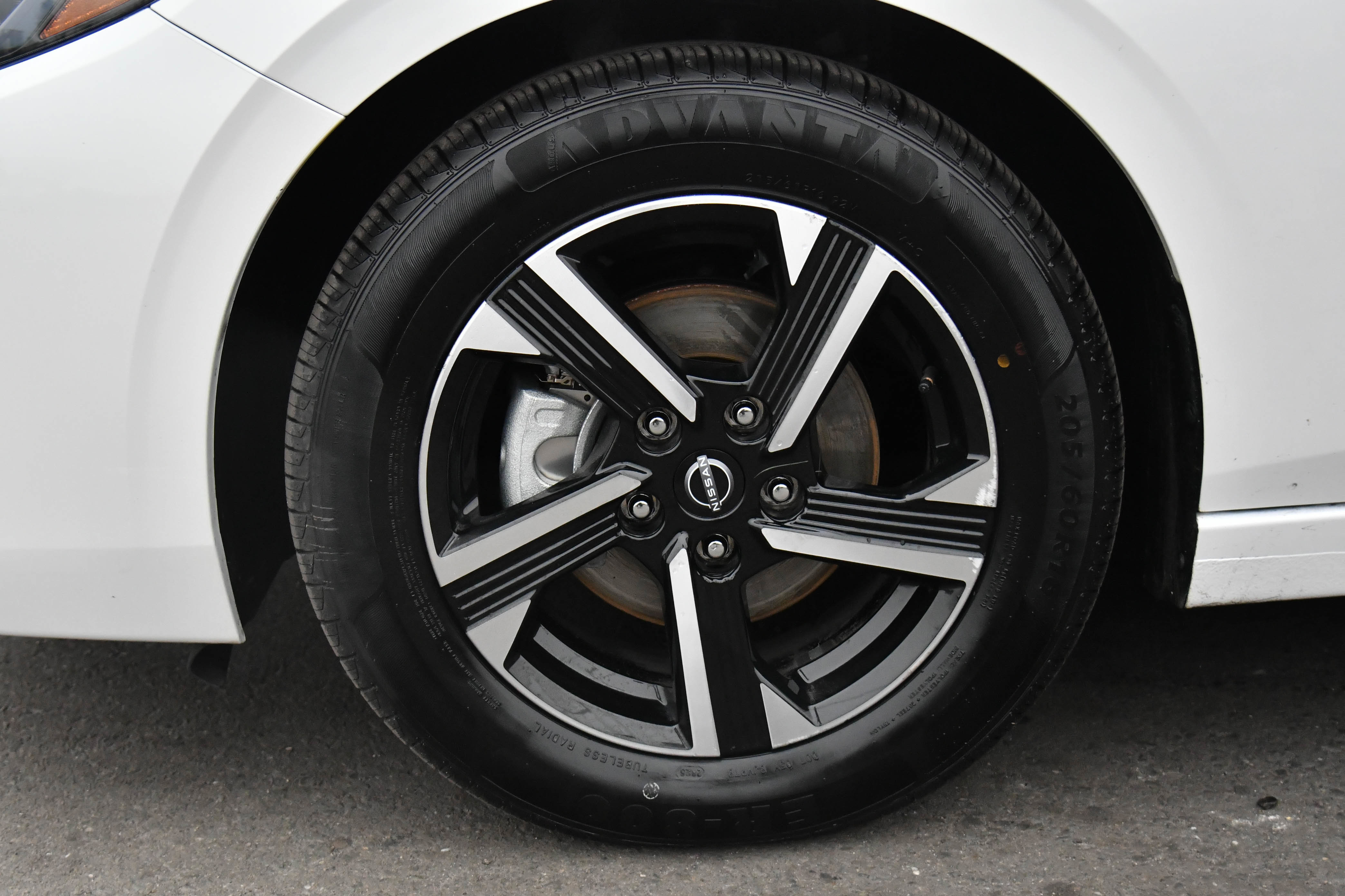 Used 2024 Nissan Sentra SV image 12