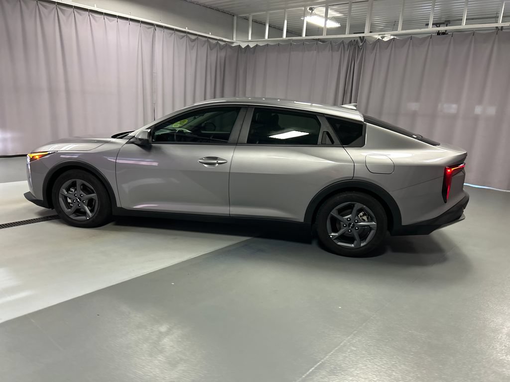 Used 2026 Kia K4 FWD image 4