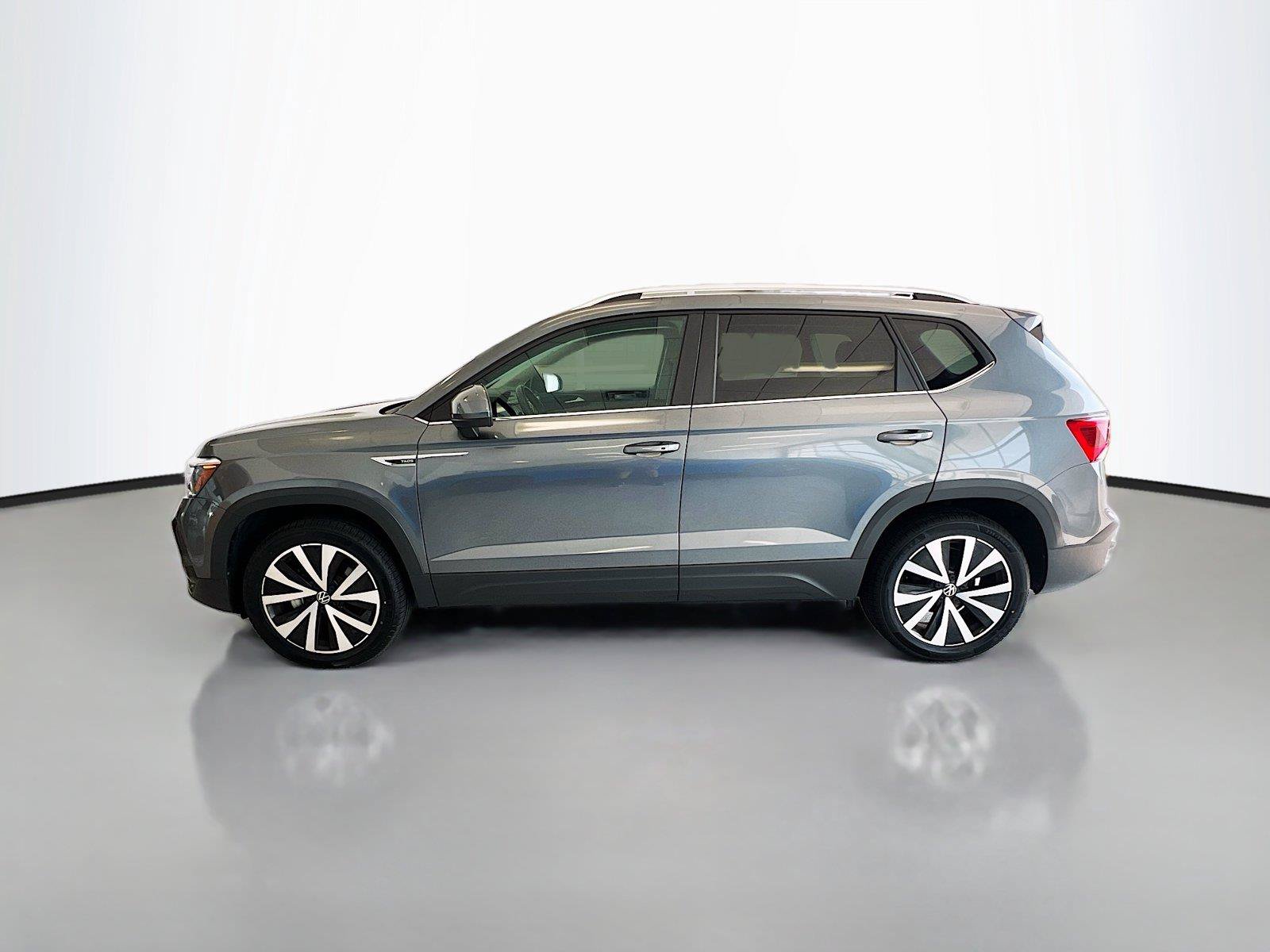 Used 2022 Volkswagen Taos SE AWD/4WD image 8