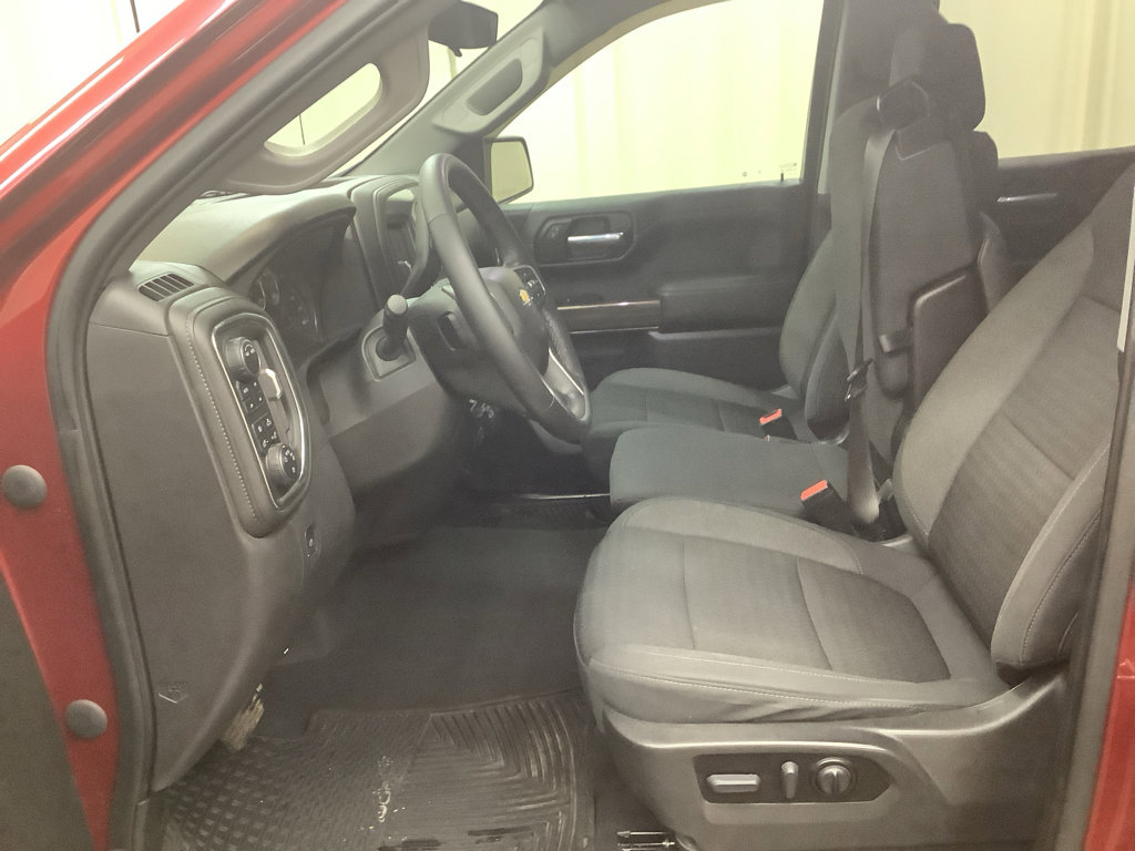 Used 2022 Chevrolet Silverado 1500 LT image 16