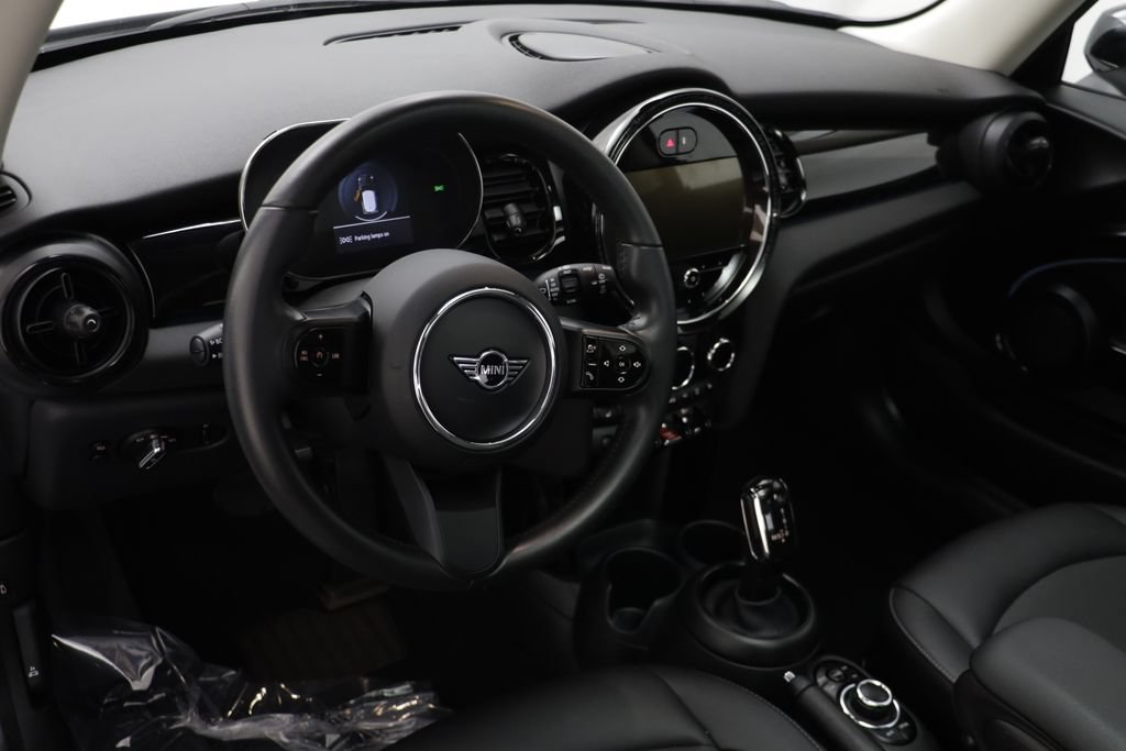 Certified 2024 MINI Cooper 2-Door Hardtop FWD image 6