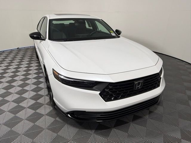 Used 2024 Honda Accord Sport image 8