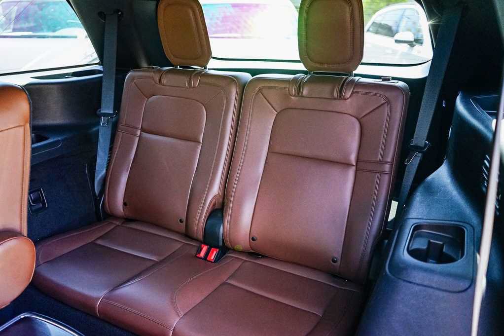 Used 2022 Lincoln Aviator Reserve w/ Equipment Group 201A AWD/4WD image 20
