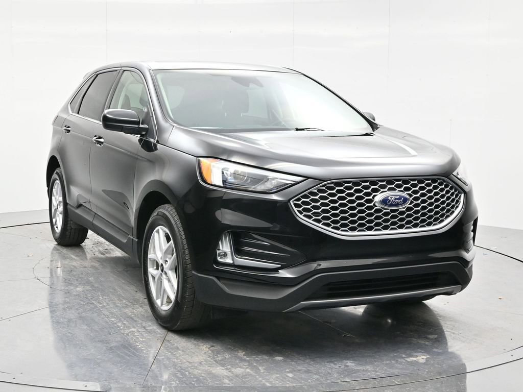 Certified 2024 Ford Edge SEL w/ Convenience Package image 3