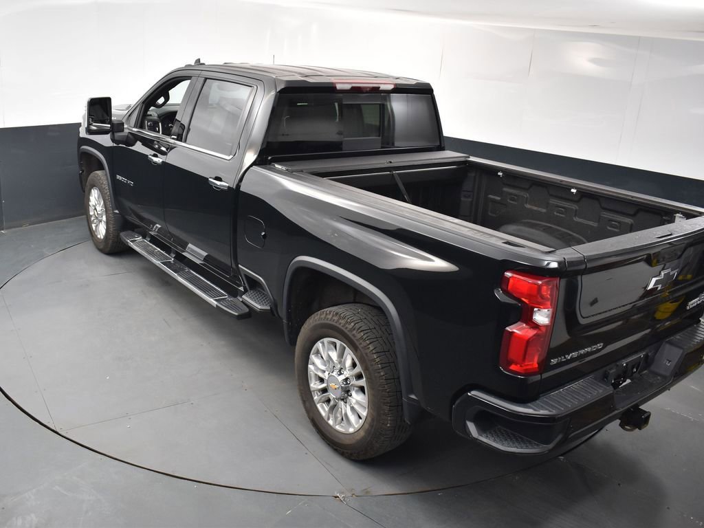 Used 2023 Chevrolet Silverado 3500 High Country w/ Technology Package AWD/4WD image 24