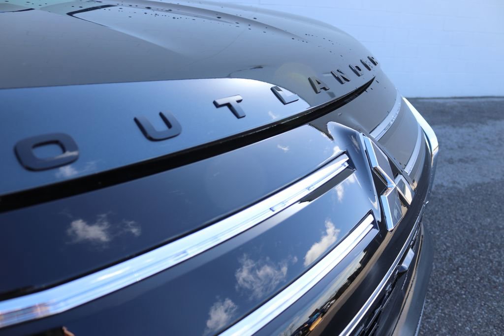 New 2026 Mitsubishi Outlander SEL image 7