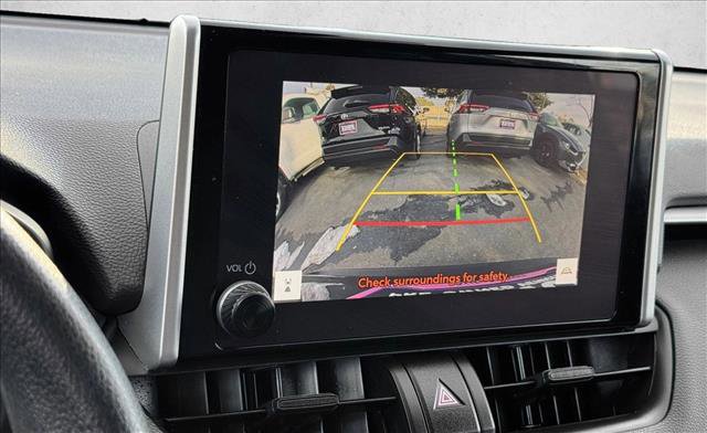 Used 2024 Toyota RAV4 LE image 10