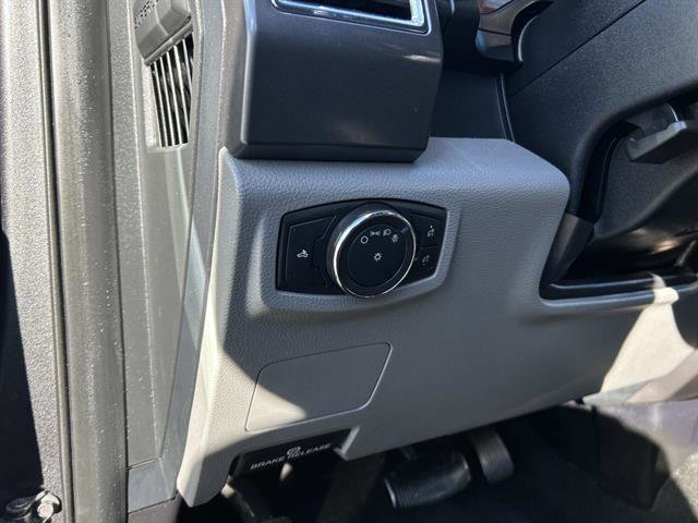 Certified 2017 Ford F250 XLT w/ FX4 Off-Road Package image 21