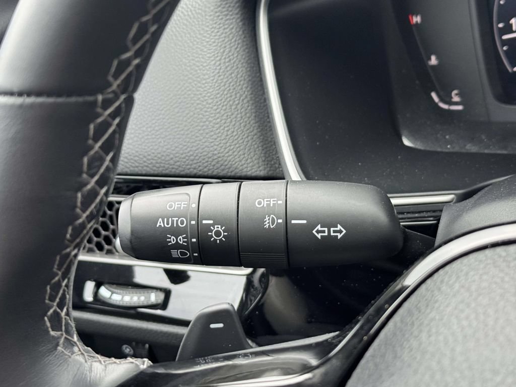 Used 2023 Honda Civic Touring image 24