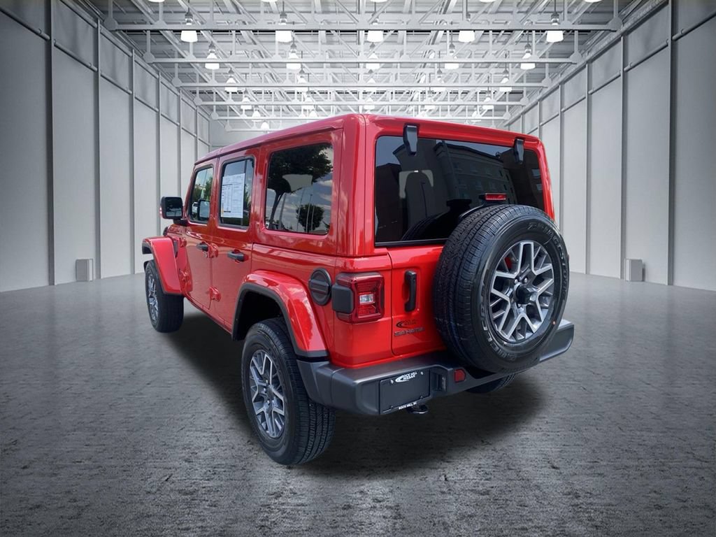 Used 2025 Jeep Wrangler Unlimited Sahara AWD/4WD image 9