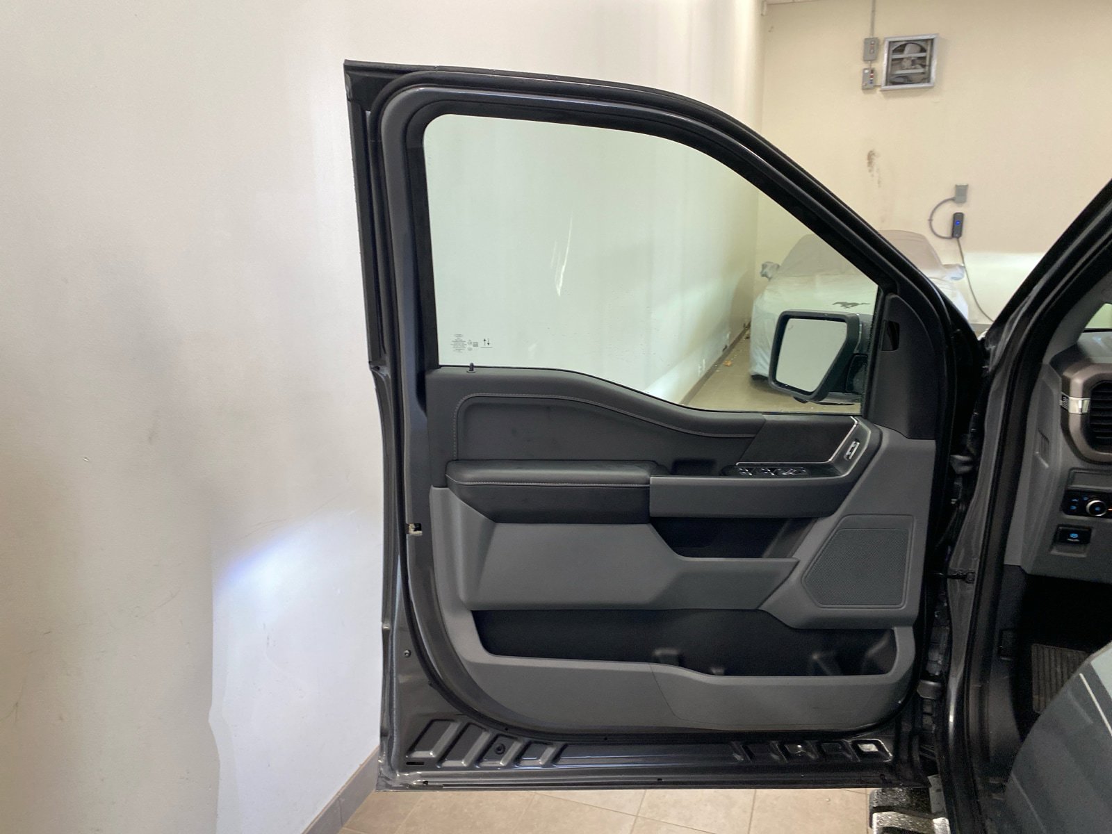 New 2025 Ford F150 XLT w/ Equipment Group 302A MID AWD/4WD image 15