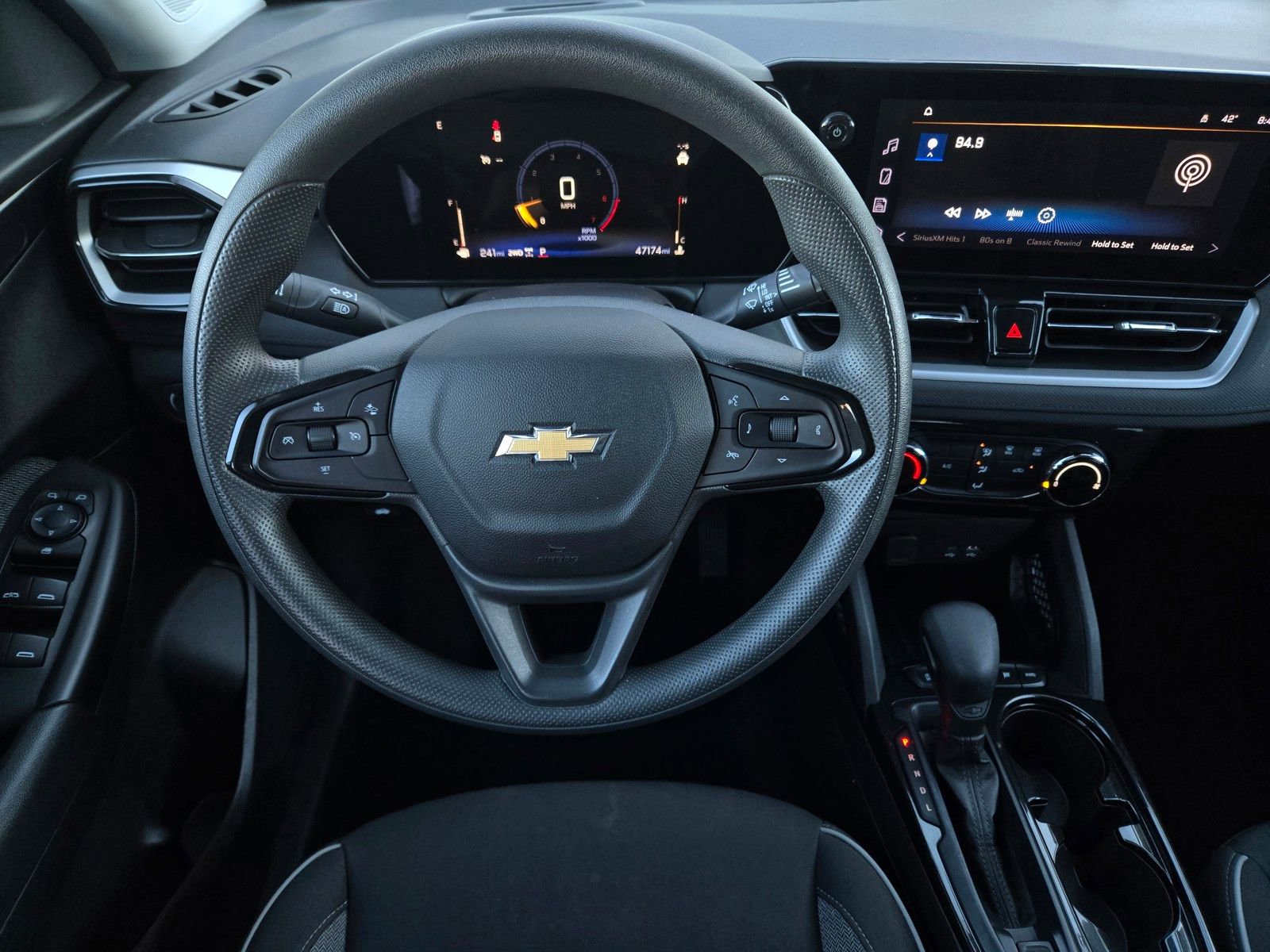 Used 2025 Chevrolet TrailBlazer LT image 12