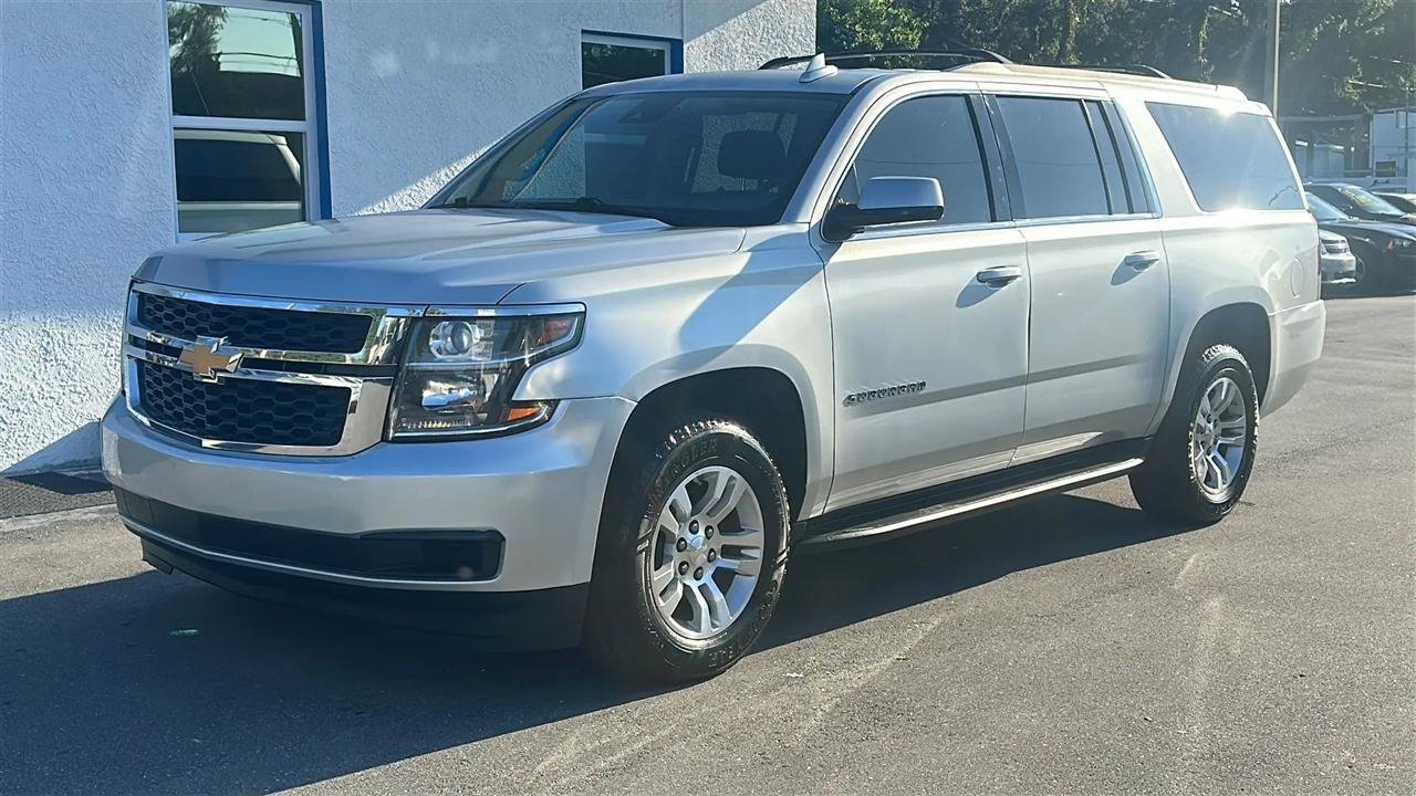 Used 2020 Chevrolet Suburban LT AWD/4WD image 2