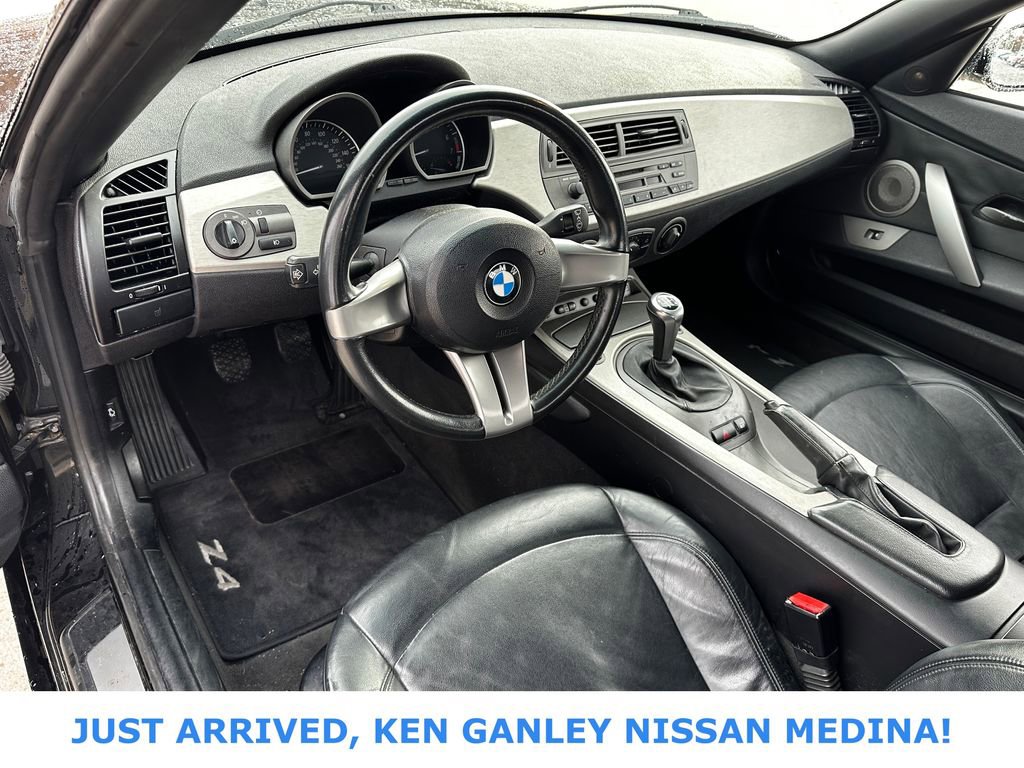 Used 2003 BMW Z4 3.0i image 12