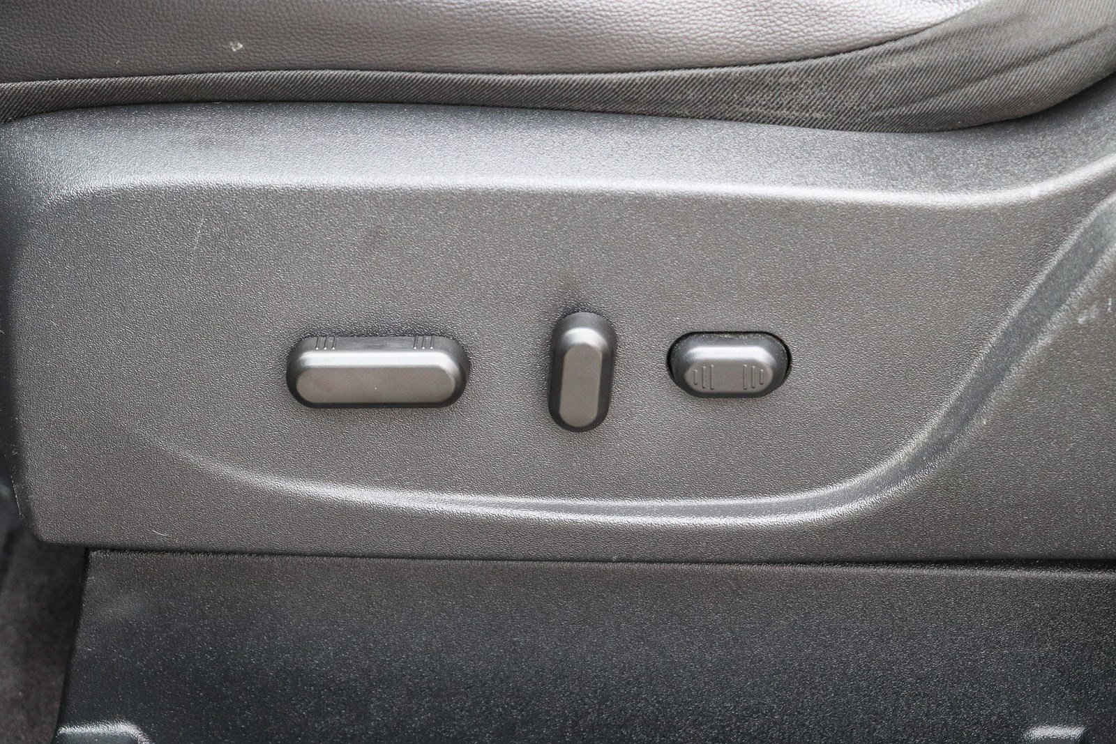 Used 2018 Ford Escape SEL image 20