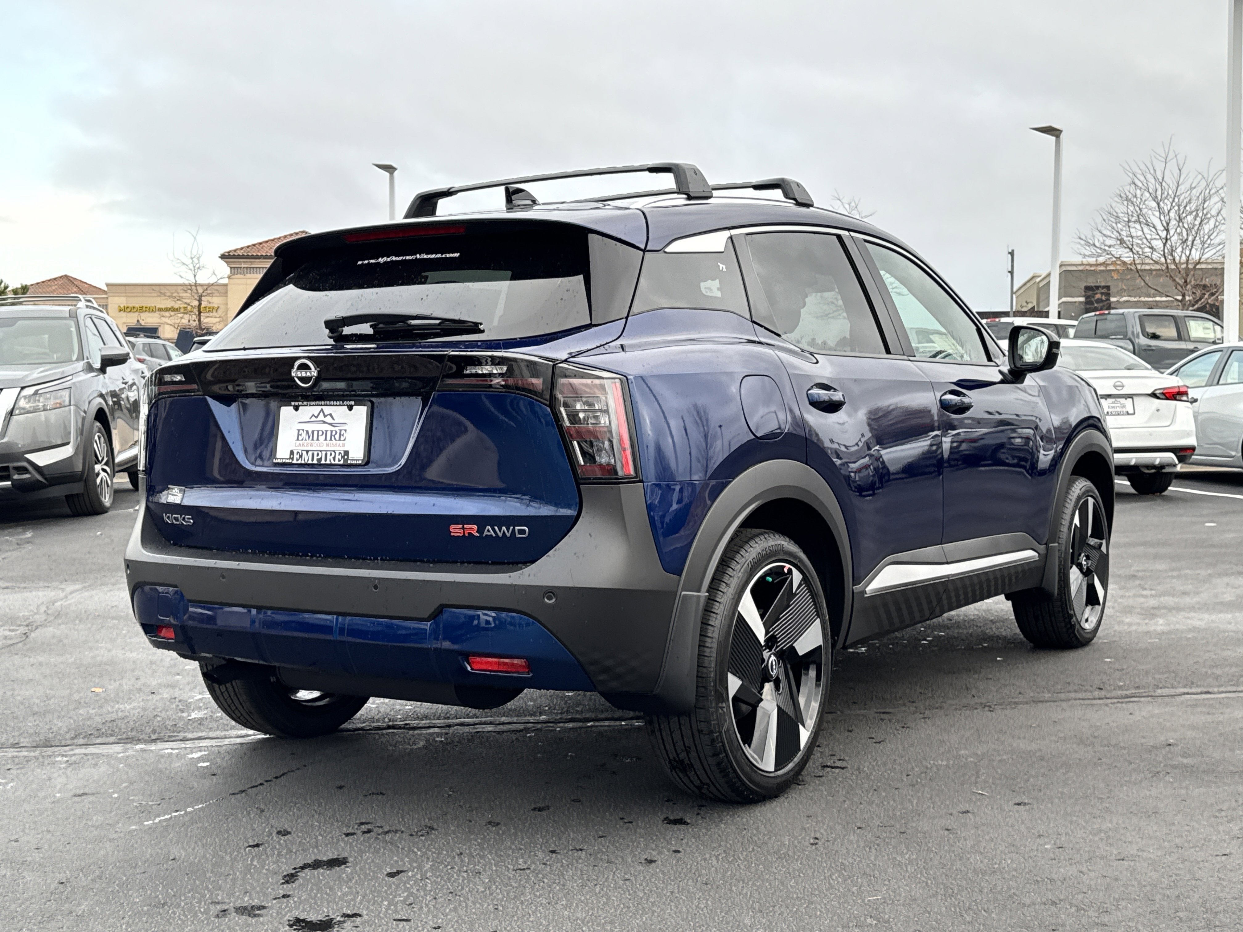 New 2026 Nissan Kicks SR w/ Cold Weather Package AWD/4WD image 3