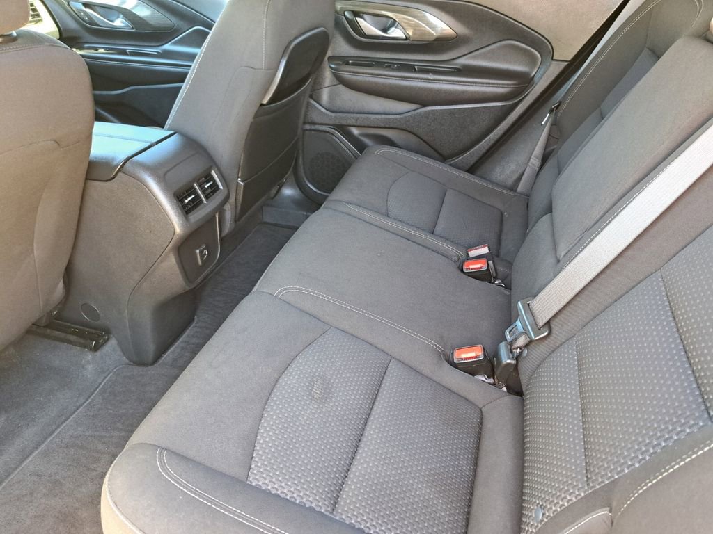 Used 2022 GMC Terrain SLE image 20