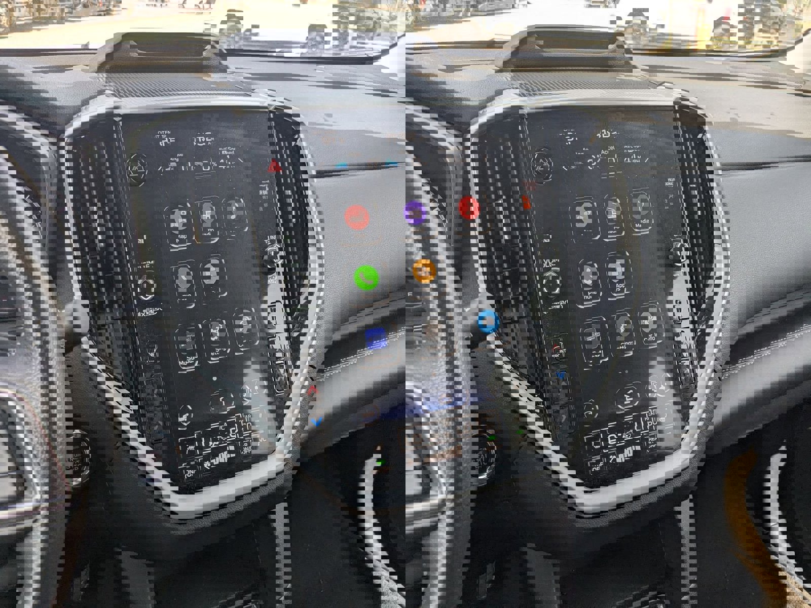 Used 2023 Subaru Ascent Limited w/ Technology Package image 18