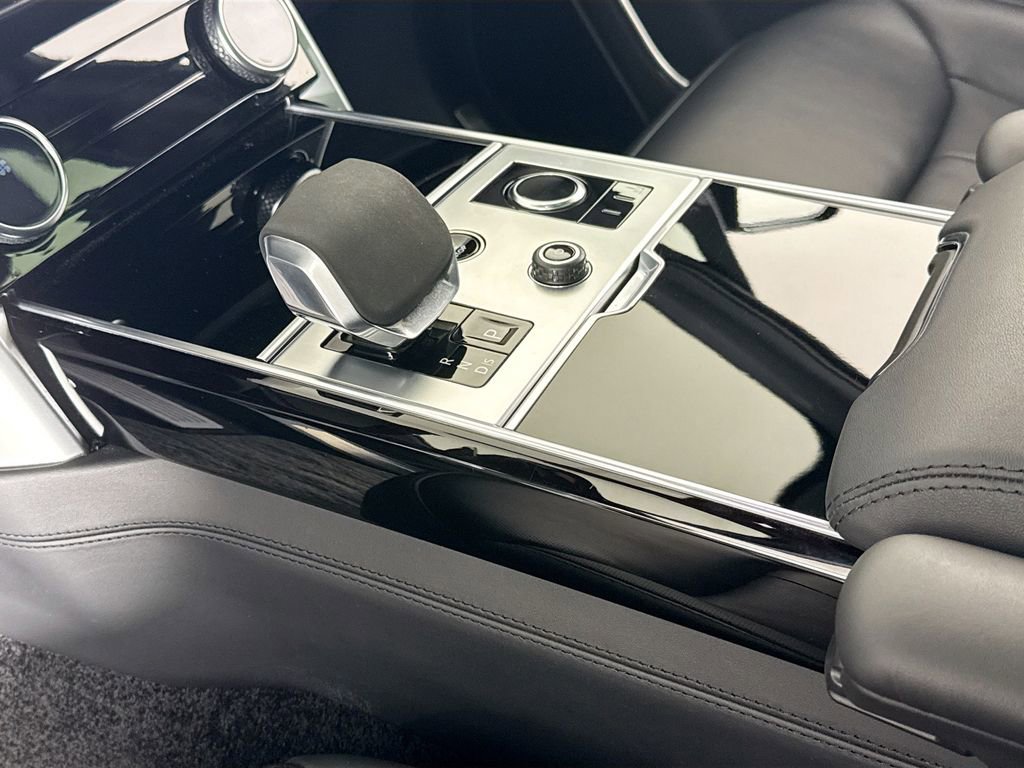 Used 2023 Land Rover Range Rover Autobiography image 21