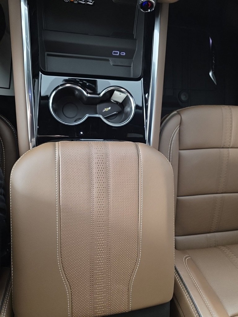 New 2026 Chevrolet Tahoe High Country w/ Sun And Tow Package image 24