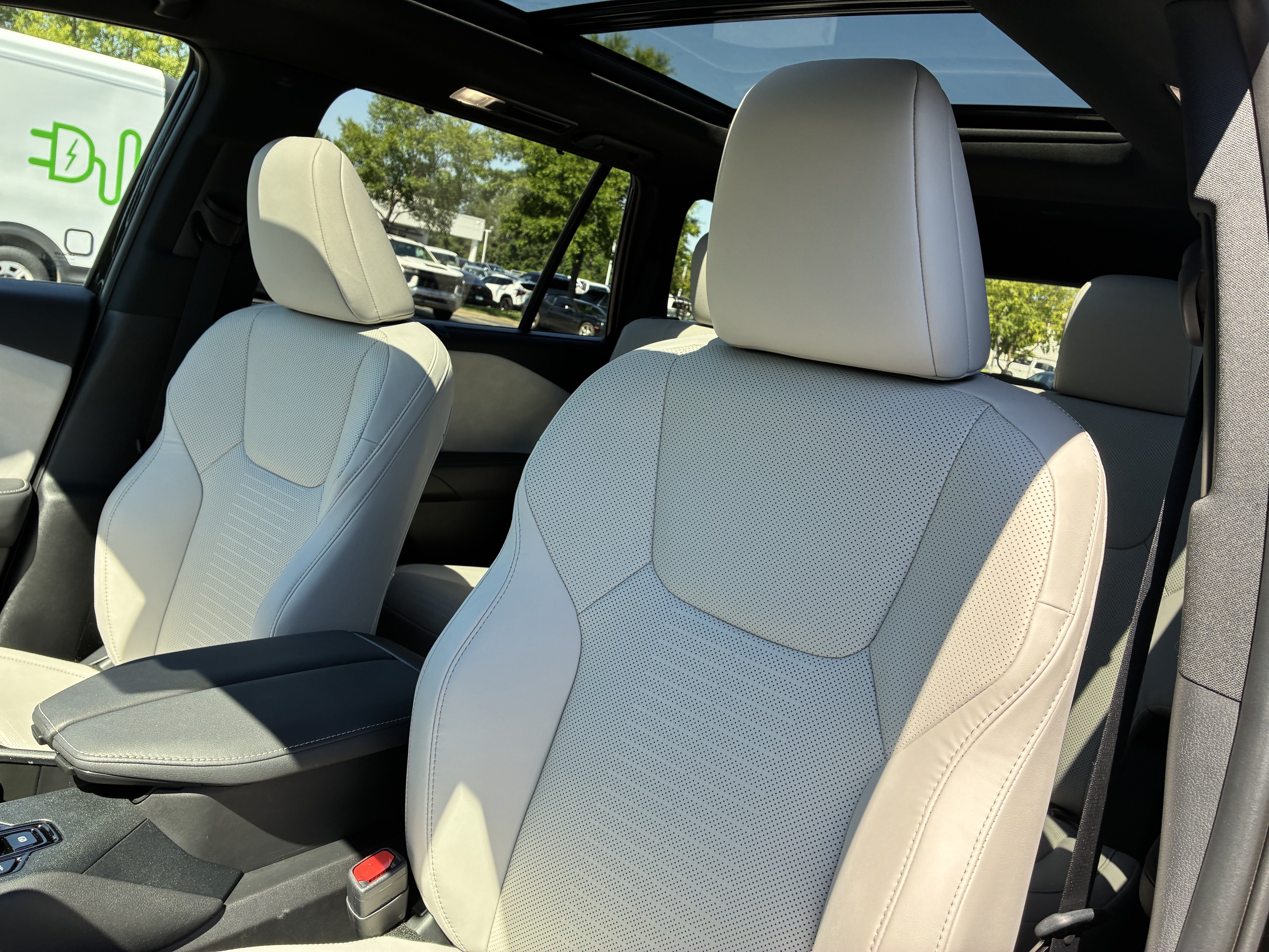 Used 2025 Lexus TX 350 AWD w/ Technology Package image 21