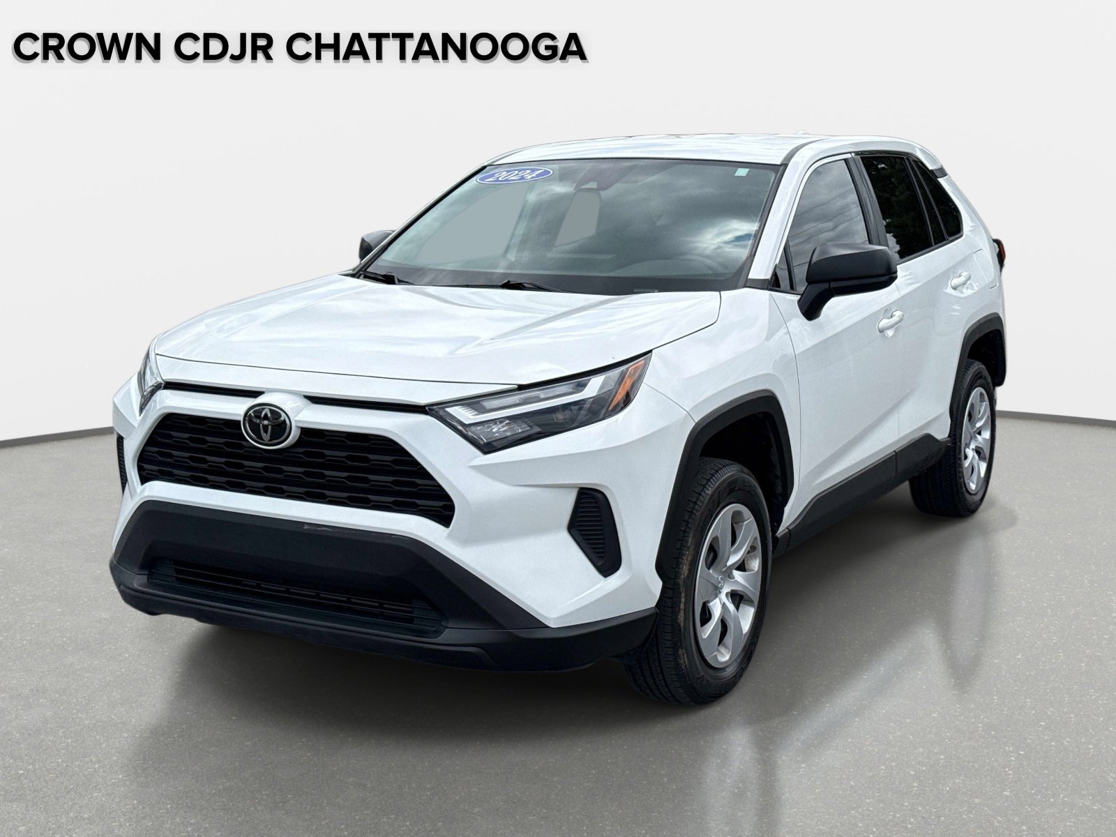 Used 2024 Toyota RAV4 LE FWD image 9