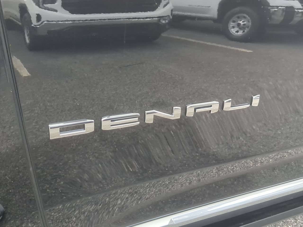 Used 2026 GMC Yukon XL Denali w/ Sun & Power Step Package AWD/4WD image 33