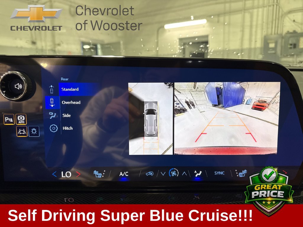 New 2027 Chevrolet Traverse Z71 w/ Enhanced Driving Package AWD/4WD image 17