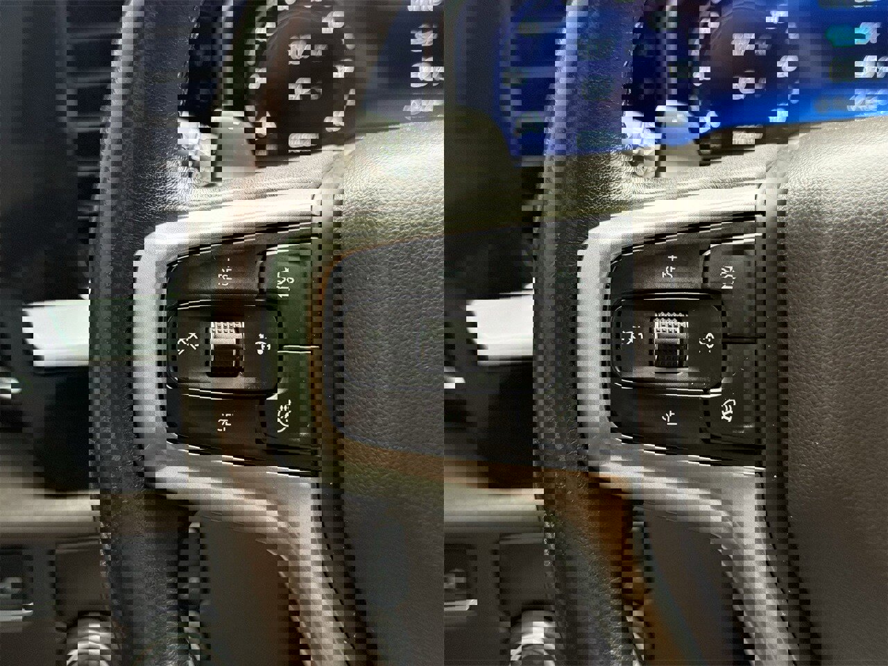 Used 2022 Chevrolet Silverado 1500 LT image 13