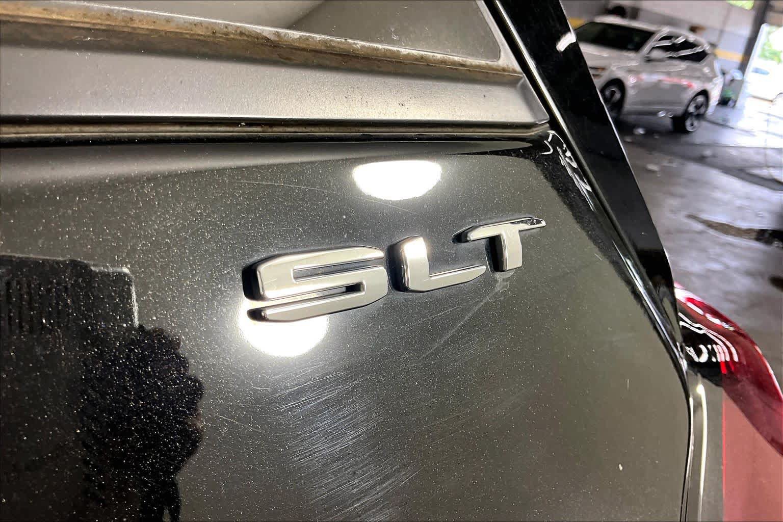 Certified 2024 GMC Terrain SLT FWD image 10