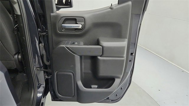 Used 2022 Chevrolet Silverado 1500 Custom image 21
