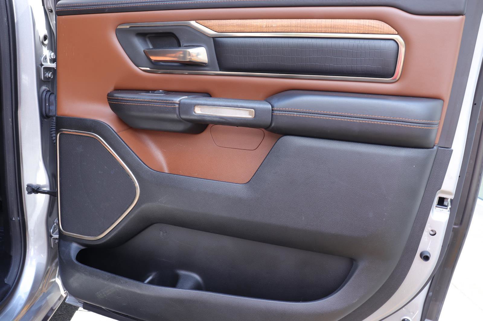 Used 2019 RAM 1500 Limited AWD/4WD image 15