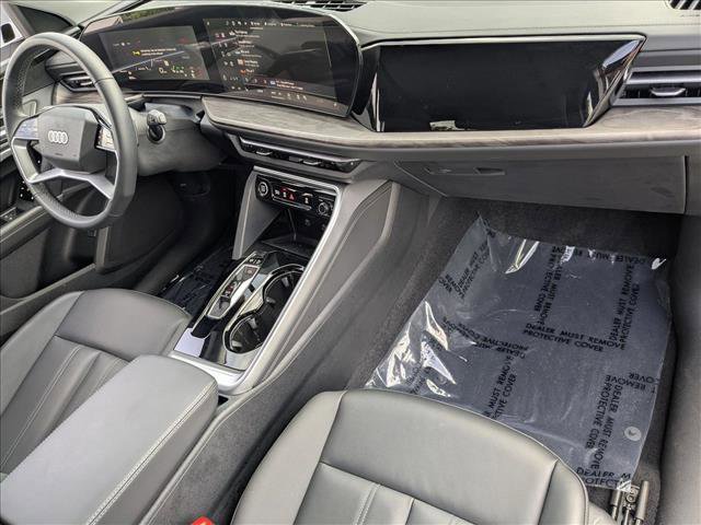 Certified 2025 Audi Q5 Premium w/ Convenience Package image 20