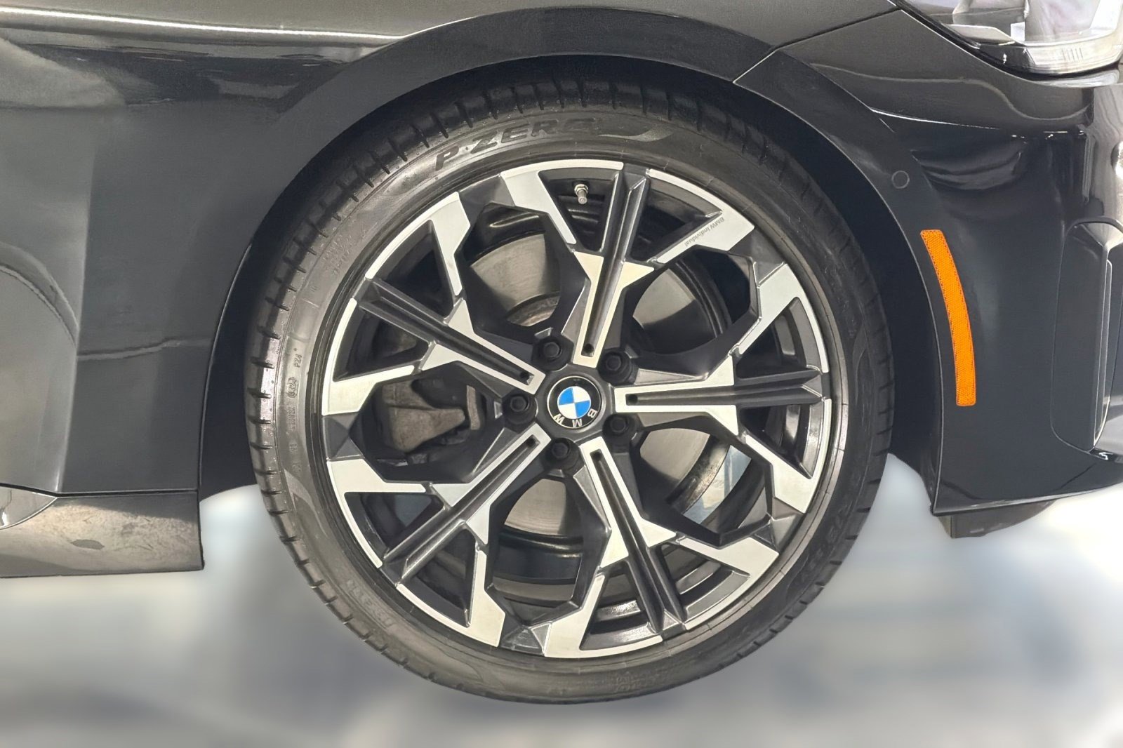 Used 2025 BMW 230i Coupe w/ Convenience Package image 11