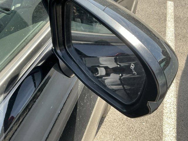 Used 2025 Honda HR-V Sport image 21