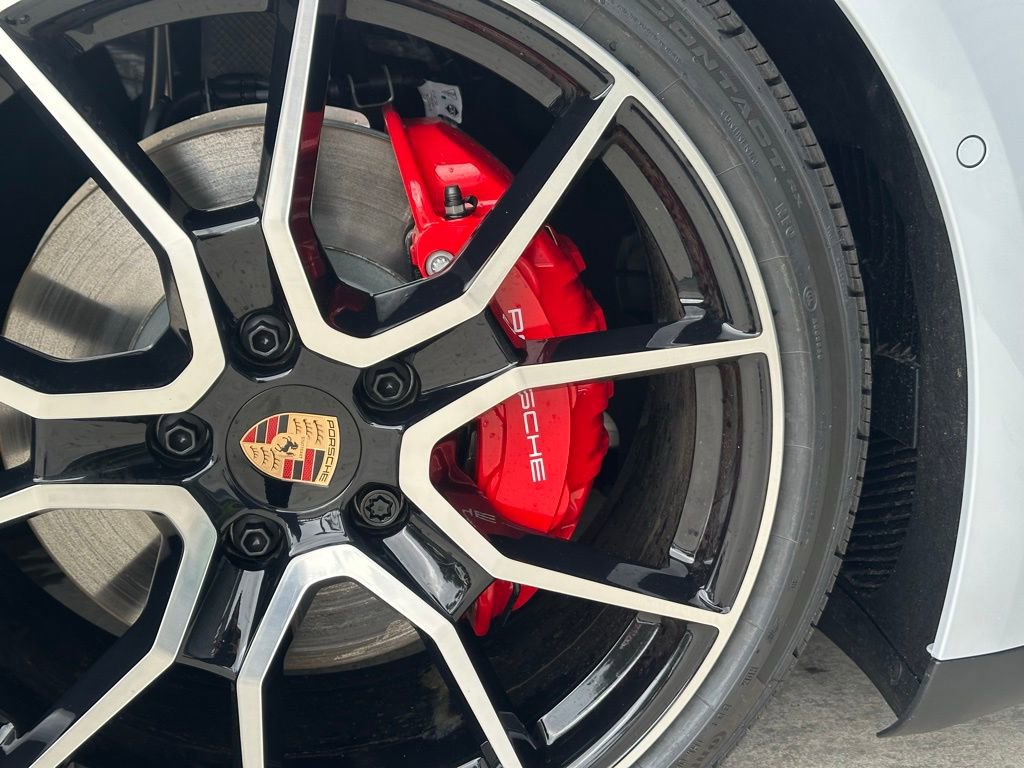 Used 2026 Porsche Taycan 4S AWD/4WD image 16