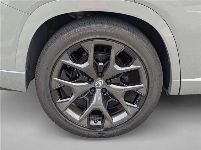 Used 2026 Lexus TX 500h AWD w/ Technology Package image 19