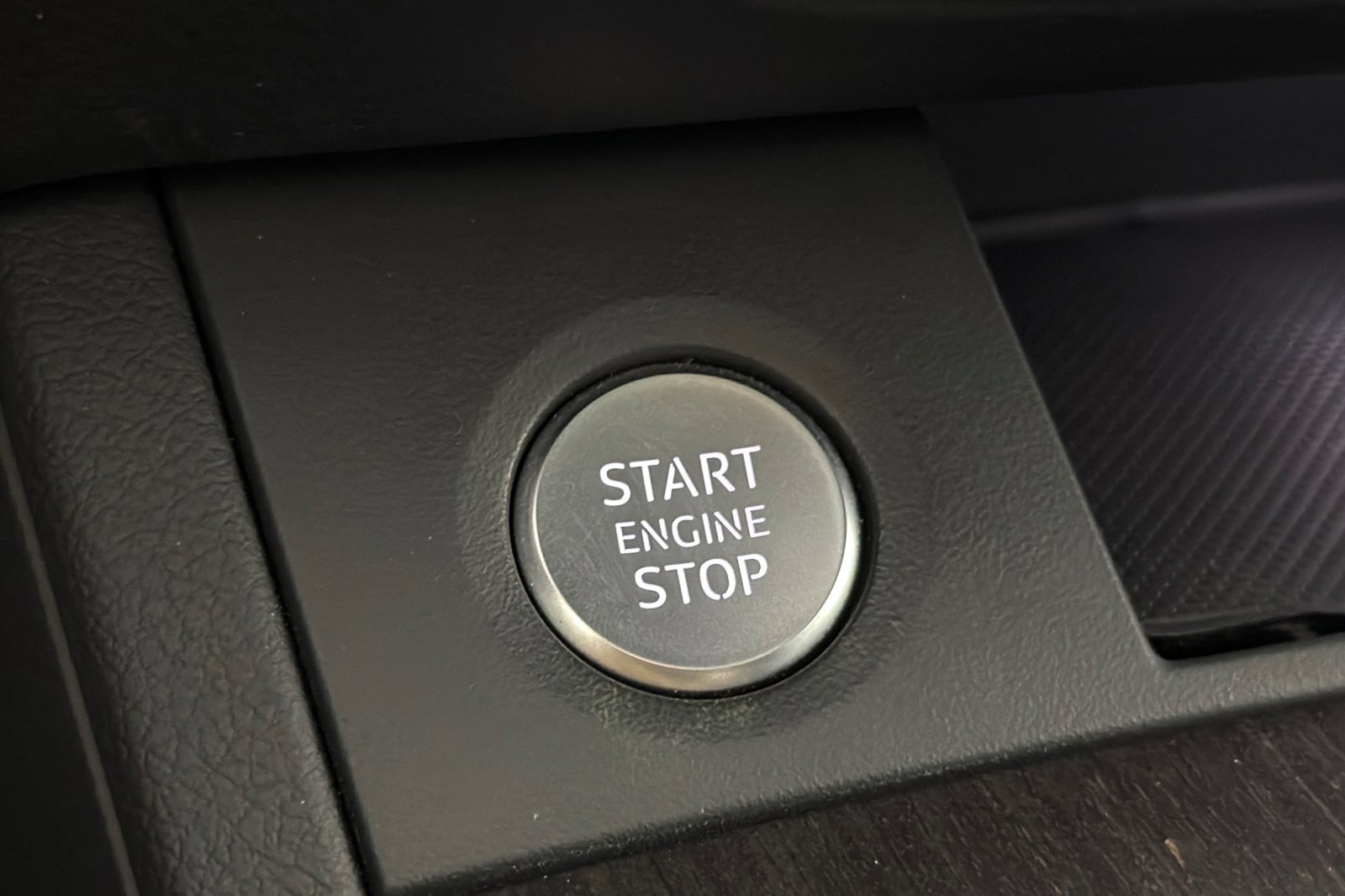 Used 2023 Audi Q5 e Premium w/ Convenience Package image 21