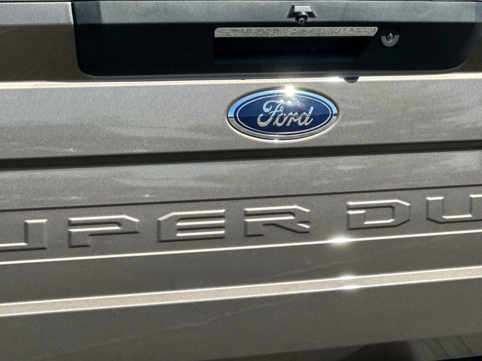 Certified 2022 Ford F250 Lariat w/ Lariat Ultimate Package image 26