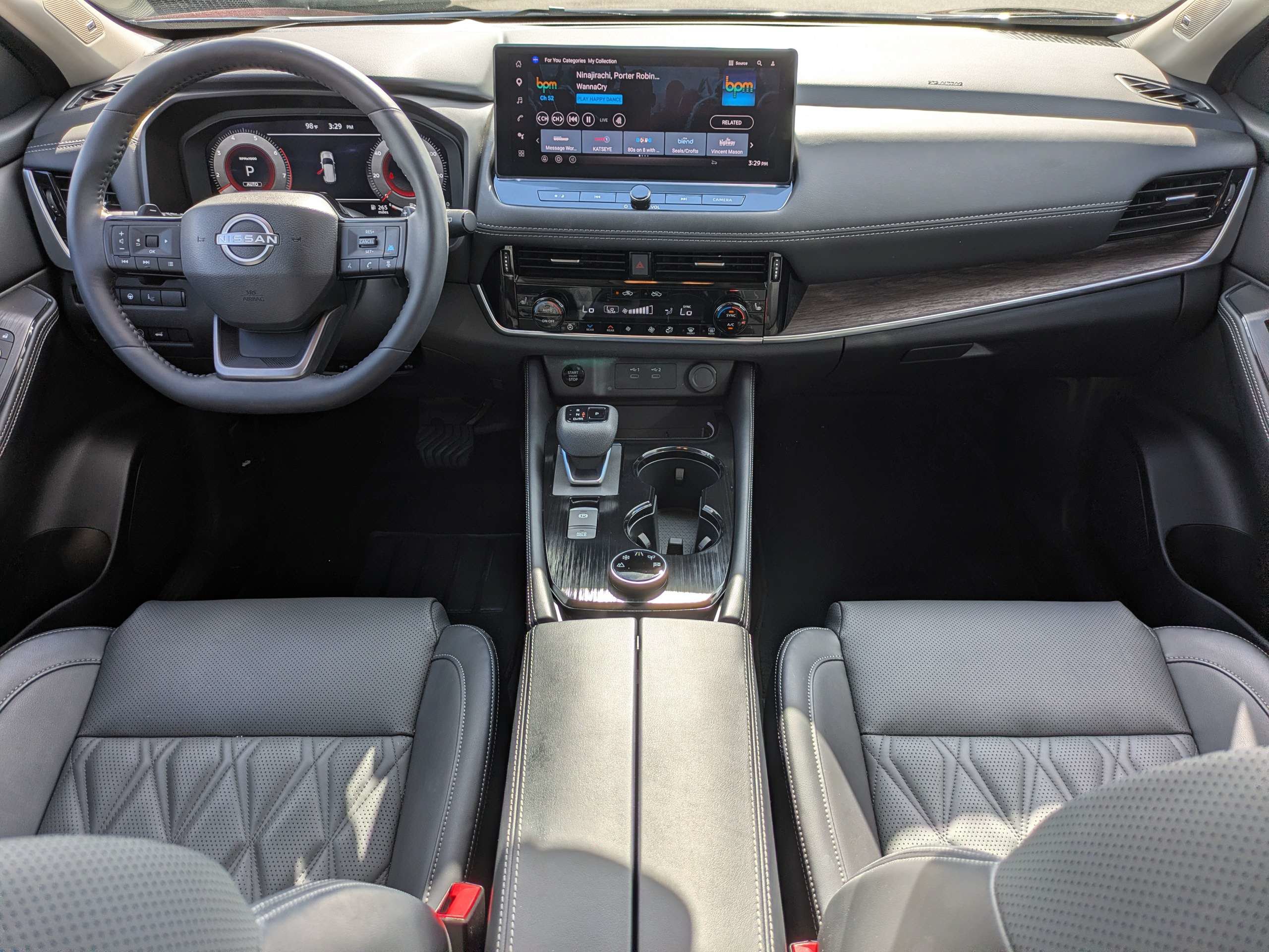 Certified 2026 Nissan Rogue Platinum w/ Platinum Premium Package AWD/4WD image 17